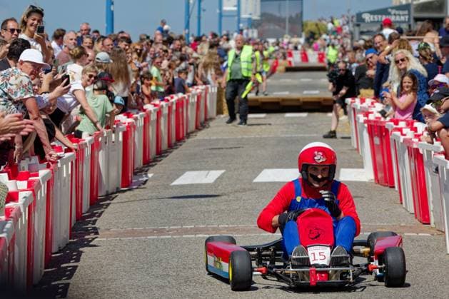 Grand Soapbox Race in Le Portel PHOTOPQR VOIX DU NORD JOHAN BEN AZZOUZ July 14, 2026 Le Portel, July 14, 2026 Major soapbox car race on the Portel seafront PHOTO JOHAN BEN AZZOUZ LA VOIX DU NORD Le Portel, France – July 14, 2026 Drivers compete in homemade soapbox cars during the annual Kart d’Heurt Portelois race held along Le Portel’s seafront in Northern France  Copyright: xPHOTOPQR VOIXxDUxNORD MAXPPPxJOHANxBENxAZZOUZx 20260714VDN6838 20260714VDN6838