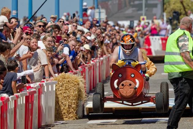 Grand Soapbox Race in Le Portel PHOTOPQR VOIX DU NORD JOHAN BEN AZZOUZ July 14, 2026 Le Portel, July 14, 2026 Major soapbox car race on the Portel seafront PHOTO JOHAN BEN AZZOUZ LA VOIX DU NORD Le Portel, France – July 14, 2026 Drivers compete in homemade soapbox cars during the annual Kart d’Heurt Portelois race held along Le Portel’s seafront in Northern France  Copyright: xPHOTOPQR VOIXxDUxNORD MAXPPPxJOHANxBENxAZZOUZx 20260714VDN6843 20260714VDN6843