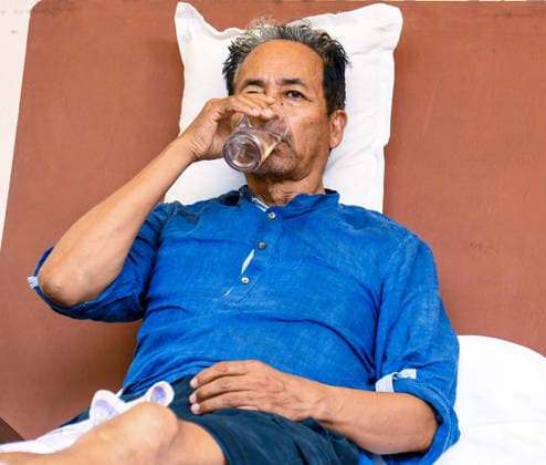 Environmentalist Sonam Wangchuk Enters the 17th Day of Indefinite Hunger Strike New Delhi, Jul 14 (ANI): Environmentalist Sonam Wangchuk on the 17th day of his indefinite hunger strike in support of the Cockroach Janata Party (CJP) campaign, seeking the resignation of Union Education Minister Dharmendra Pradhan over alleged examination irregularities and NEET paper leak, at Jantar Mantar, in New Delhi on Tuesday. NEW DELHI Delhi India Copyright: xANIx ANI_20260714433
