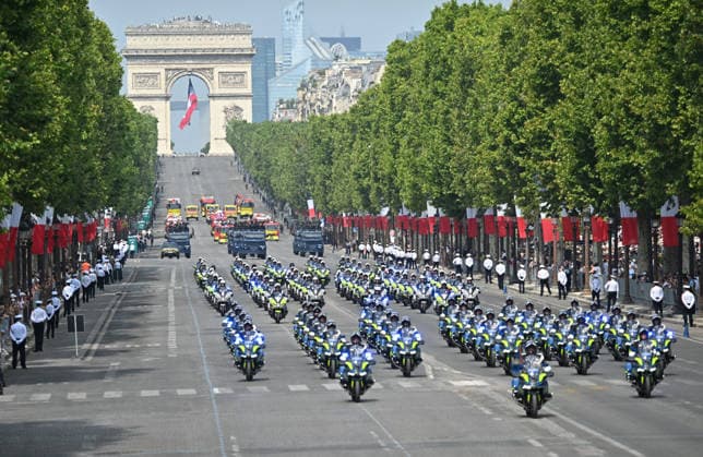 Illustration: Military parade on July 14, 2026, on the Avenue des Champs-Élysées in Paris. Liewig Jacovides, Bestimage. Military parade on July 14, 2026, on the Avenue des Champs-Élysées in Paris, France  Copyright: xJacovidesx xLiewigx xBestimagexJacovidesx xLiewigx xBestimagex