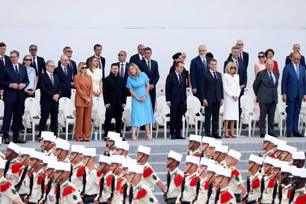 President Emmanuel Macron, Brigitte Macron, President Volodymyr Zelensky and his wife Olena, and other officials at the July 14 military ceremony in Paris. Jacovides Liewig Bestimage Bastille Day military parade on July 14, 2026, Paris, France  Copyright: xJacovidesx xLiewigx xBestimagexJacovidesx xLiewigx xBestimagex