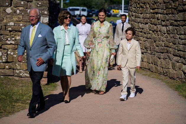 260714 Kung Carl Gustaf, drottning Silvia, kronprinsessan Victoria och prins Oscar under utdelningen av Victoriapriset den 14 juli 2026 i Borgholm. *** July 14, 2026: King Carl Gustaf, Queen Silvia, Crown Princess Victoria, and Prince Oscar at the Victoria Prize award ceremony on July 14, 2026, in Borgholm  Copyright: SUVADxMRKONJIC 1079984333st