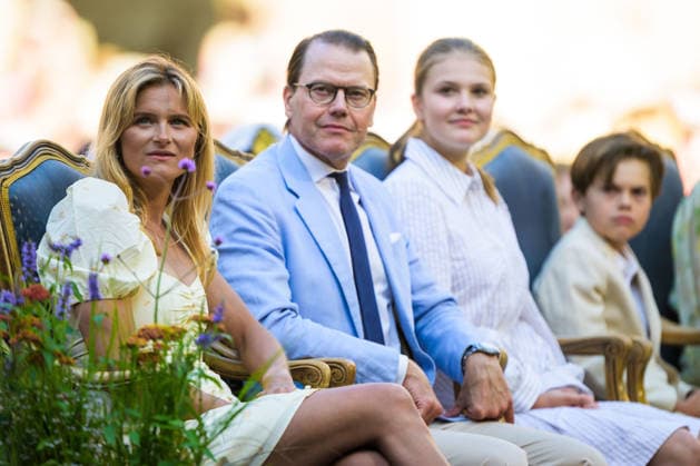260714 Pristagaren Frida Karlsson, prins Daniel, prinsessan Estelle och prins Oscar under utdelningen av Victoriapriset den 14 juli 2026 i Borgholm. *** July 14, 2026: Award recipient Frida Karlsson, Prince Daniel, Princess Estelle, and Prince Oscar at the Victoria Prize ceremony on July 14, 2026, in Borgholm  Copyright: SUVADxMRKONJIC 1079986633st