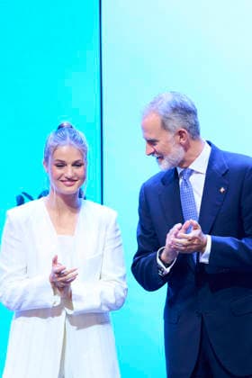 July 14, 2026, Barcelona, Cataluna, Spain: King Felipe VI of Spain, Crown Princess Leonor attends Princess of Girona awards ceremony at Gran Teatre del Liceu on July 14, 2026 in Barcelona, Spain Barcelona Spain  - ZUMAg15_ 20260714_zaf_g15_043 Copyright: xJackxAbuinx