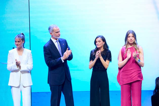 July 14, 2026, Barcelona, Cataluna, Spain: King Felipe VI of Spain, Queen Letizia of Spain, Crown Princess Leonor, Princess Sofia attends Princess of Girona awards ceremony at Gran Teatre del Liceu on July 14, 2026 in Barcelona, Spain Barcelona Spain  - ZUMAg15_ 20260714_zaf_g15_046 Copyright: xJackxAbuinx
