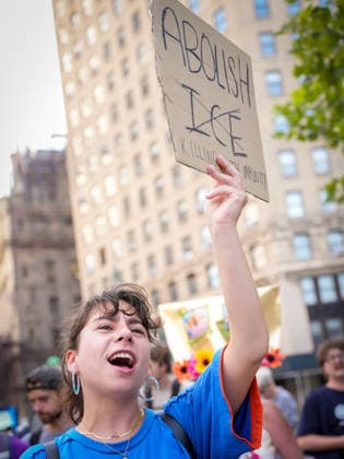 New York, NY July 14: Incoming U.S. Representative Brad Lander joins demonstrators at Foley Square in Lower Manhattan during a rally protesting two fatal shootings involving U.S. Immigration and Customs Enforcement (ICE) agents earlier this week on July 14, 2026. Credit: AdMedia USA  - ZUMAa123 20260714_zaa_a123_037 Copyright: xXavierxDiazx
