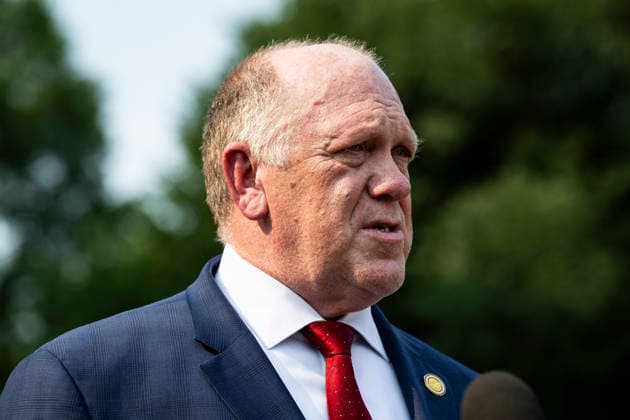July 14, 2026, Washington, District Of Columbia, USA: White House Border Czar TOM HOMAN speaks to the media outside the West Wing of the White House in Washington. Homan confirmed that Immigration and Customs Enforcement (ICE) is implementing a short-term pause on most non-urgent vehicle stops following recent deadly shootings. Washington USA - ZUMAs152 20260714_faa_s152_085 Copyright: xGraemexSloan POOLx