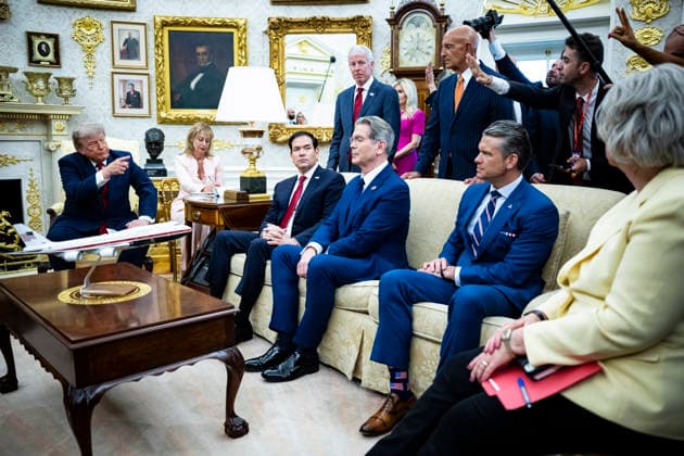 United States President Donald Trump (L), US Secretary of State Marco Rubio (2L), US Secretary of Energy Chris Wright (3L), US Secretary of the Treasury Scott Bessent (C), US Secretary of War Pete Hegseth (2R), and White House Chief of Staff Susie Wiles (R) during a meeting with Iraqi Prime Minister Ali al-Zaidi (not pictured) in the Oval Office with of the White House in Washington, DC, USA, 14 July 2026. This is Ali al-Zaidi’s first foreign trip since he took office in May 2026. Copyright: xGraemexSloanx xPoolxviaxCNPx MediaPunchx