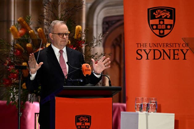 News Bilder des Tages ANTHONY ALBANESE AI SPEECH, Australian Prime Minister Anthony Albanese deklivers a speech titled AI in Australia™s Interests at The University of Sydney, Wednesday, July 15, 2026. ( NO ARCHIVING SYDNEY NEW SOUTH WALES AUSTRALIA  Copyright: xDANxHIMBRECHTSx 20260715135143054473