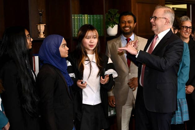 ANTHONY ALBANESE AI SPEECH, Australian Prime Minister Anthony Albanese meets with Khuda Women in STEM students, after delivering a speech titled AI in Australia™s Interests at The University of Sydney, Wednesday, July 15, 2026. ( NO ARCHIVING SYDNEY NEW SOUTH WALES AUSTRALIA  Copyright: xDANxHIMBRECHTSx 20260715125468571500