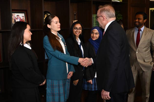 ANTHONY ALBANESE AI SPEECH, Australian Prime Minister Anthony Albanese meets with Khuda Women in STEM students, after delivering a speech titled AI in Australia™s Interests at The University of Sydney, Wednesday, July 15, 2026. ( NO ARCHIVING SYDNEY NEW SOUTH WALES AUSTRALIA  Copyright: xDANxHIMBRECHTSx 20260715196564290058