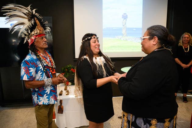RAPA NUI ANCESTORS RETURN, Rapa Nui delegation representative Johnny Tuky Huke, (left) and Vaitiare Pakarati, Rapa Nui artist and delegation member present gifts during a ceremony to formally return 17 Rapa Nui ancestors and a sample of human hair to Te Mau Hatu o Rapa Nui (Easter Island) representatives at the Australian Museum, in Sydney, Wednesday, July 15, 2026. ( NO ARCHIVING SYDNEY NEW SOUTH WALES AUSTRALIA  Copyright: xDANxHIMBRECHTSx 20260715180422517022