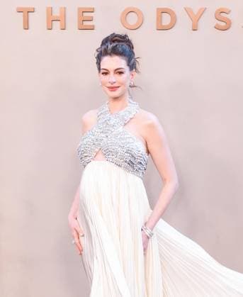 July 14, 2026, Bronx, New York, USA: Anne Hathaway wearing dress by Prada attends premiere of The Odyssey at AMC Lincoln Square in New York, NY on July 14, 2026. Bronx USA - ZUMAr339 20260714_znp_r339_165 Copyright: xLevxRadinx