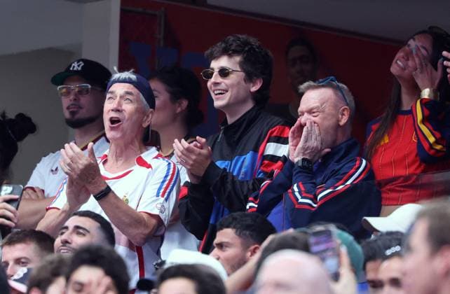 2026 World Cup - Timothee Chalamet At France v Spain Timothee Chalamet with his father Marc Chalamet attend the semi-final France vs Spain during FIFA World Cup 2026 in Dallas, TX on July 14, 2026. Photo by Charles Guerin ABACAPRESS.COM Dallas TX United States  Copyright: xGuerinxCharles ABACAx