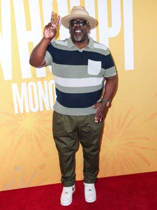 The Whoopi Monologues Opening Night MANHATTAN, NEW YORK CITY, NEW YORK, USA - JULY 13: Cedric The Entertainer arrives at The Whoopi Monologues Opening Night held at the Mitzi E. Newhouse Theater at the Lincoln Center Theater at the Lincoln Center for the Performing Arts on July 13, 2026 in Manhattan, New York City, New York, United States. New York City Mitzi E. Newhouse Theater at the Lincoln Center Theater at the Lincoln Center for the Performing Arts New York United States Copyright: xImagexPressxAgencyx