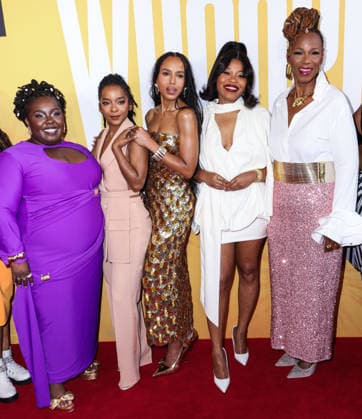 The Whoopi Monologues Opening Night MANHATTAN, NEW YORK CITY, NEW YORK, USA - JULY 13: Denise Manning, Kara Young, Whoopi Goldberg, Kerry Washington wearing an Oscar de la Renta Scallop Embroidered Midi Cocktail Dress, David Webb Furrow Cuff, David Webb Gothic Doorknocker Earrings and Jimmy Choo Ixia Mirrored Leather Pumps, Dominique Fishback and Kecia Lewis arrive at The Whoopi Monologues Opening Night held at the Mitzi E. Newhouse Theater at the Lincoln Center Theater at the Lincoln Center for the Performing Arts on July 13, 2026 in Manhattan, New York City, New York, United States. New York City Mitzi E. Newhouse Theater at the Lincoln Center Theater at the Lincoln Center for the Performing Arts New York United States Copyright: xImagexPressxAgencyx