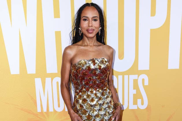 The Whoopi Monologues Opening Night MANHATTAN, NEW YORK CITY, NEW YORK, USA - JULY 13: Kerry Washington wearing an Oscar de la Renta Scallop Embroidered Midi Cocktail Dress, David Webb Furrow Cuff, David Webb Gothic Doorknocker Earrings and Jimmy Choo Ixia Mirrored Leather Pumps arrives at The Whoopi Monologues Opening Night held at the Mitzi E. Newhouse Theater at the Lincoln Center Theater at the Lincoln Center for the Performing Arts on July 13, 2026 in Manhattan, New York City, New York, United States. New York City Mitzi E. Newhouse Theater at the Lincoln Center Theater at the Lincoln Center for the Performing Arts New York United States Copyright: xImagexPressxAgencyx
