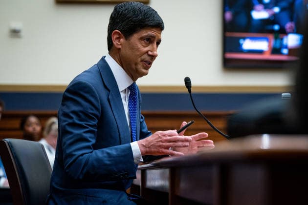 Kevin Warsh on The Federal Reserve’s Semi-Annual Monetary Policy Report Kevin Warsh, Chair of the Board of Governors of the Federal Reserve System, testifies before the US House Committee on Financial Services in Washington, DC, USA, on Tuesday, July 14, 2026. Photo by Emily Alff CNP ABACAPRESS.COM Washington District of Columbia United States  Copyright: xCNP ABACAx