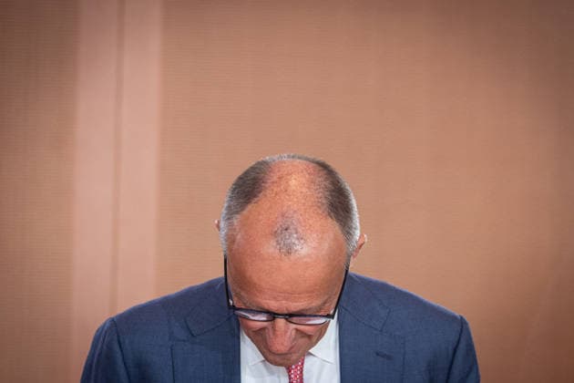 Berlin, Kabinettssitzung der Bundesregierung Kabinettssitzung der Bundesregierung am 15.07.2026 im Bundeskanzleramt in Berlin. Im Bild: Bundeskanzler Friedrich Merz (CDU) Berlin Bundeskanzleramt Berlin Deutschland *** Berlin, Federal Government Cabinet Meeting Federal Government Cabinet Meeting on July 15, 2026, at the Federal Chancellery in Berlin Pictured: Federal Chancellor Friedrich Merz (CDU), Berlin, Federal Chancellery, Berlin, Germany