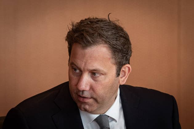 Berlin, Kabinettssitzung der Bundesregierung Kabinettssitzung der Bundesregierung am 15.07.2026 im Bundeskanzleramt in Berlin. Im Bild: Lars Klingbeil (Vizekanzler, Finanzminister, SPD) Berlin Bundeskanzleramt Berlin Deutschland *** Berlin, Federal Government Cabinet Meeting Federal Government Cabinet Meeting on July 15, 2026, at the Federal Chancellery in Berlin Pictured: Lars Klingbeil, Vice Chancellor and Minister of Finance, SPD Berlin, Federal Chancellery, Berlin, Germany
