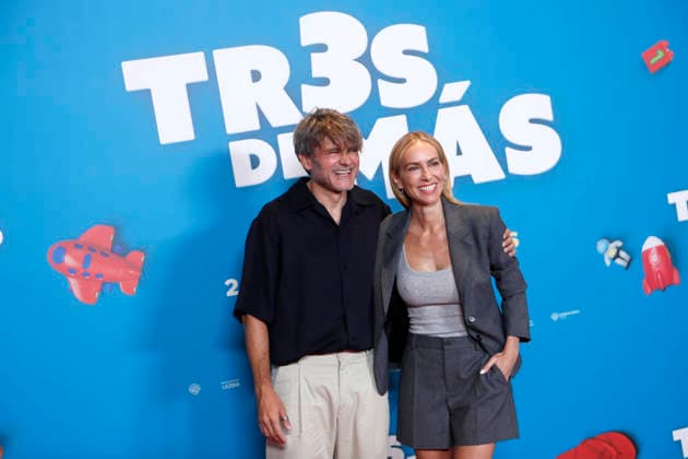 July 15, 2026, Madrid, Madrid, Spain: Actors and real-life couple SALVA REINA (L) and KIRA MIRO (R) pose for the media during the photocall presenting the new family comedy Tres de mas at the Urso Hotel. The film follows the story of Julia and Ernesto, a successful couple enjoying a child-free life until they suddenly wake up with three kids calling them mom and dad, forcing them to learn parenthood overnight while discovering the origin of the children. Madrid Spain  - ZUMAo127 20260715_zep_o127_037 Copyright: xHugoxOrtunox