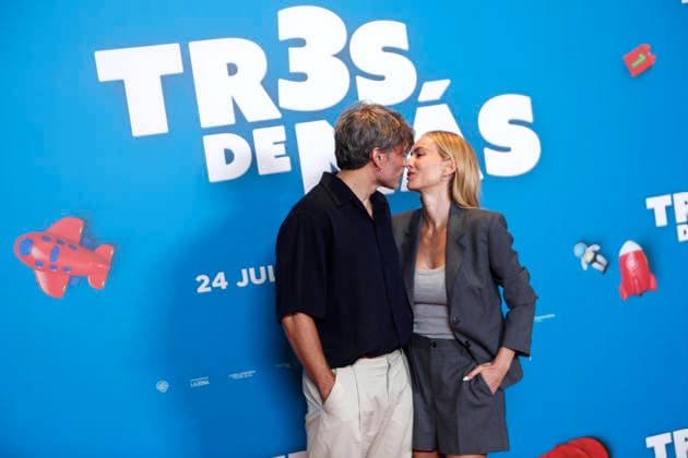 July 15, 2026, Madrid, Madrid, Spain: Actors and real-life couple SALVA REINA (L) and KIRA MIRO (R) pose for the media during the photocall presenting the new family comedy Tres de mas at the Urso Hotel. The film follows the story of Julia and Ernesto, a successful couple enjoying a child-free life until they suddenly wake up with three kids calling them mom and dad, forcing them to learn parenthood overnight while discovering the origin of the children. Madrid Spain - ZUMAo127 20260715_zep_o127_029 Copyright: xHugoxOrtunox