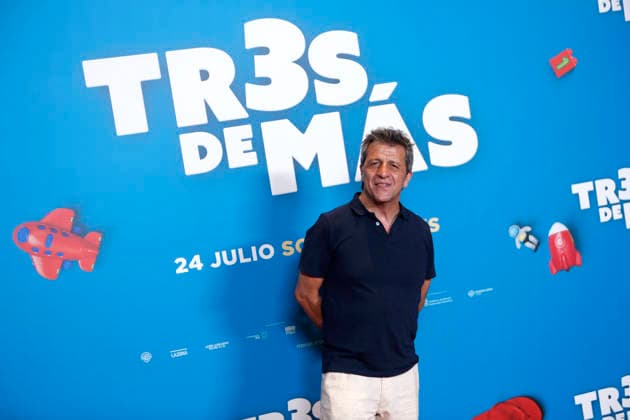 July 15, 2026, Madrid, Madrid, Spain: Actor DAVID LORENTE poses for the media during the photocall presenting the new family comedy Tres de mas at the Urso Hotel. The film follows the story of Julia and Ernesto, a successful couple enjoying a child-free life until they suddenly wake up with three kids calling them mom and dad, forcing them to learn parenthood overnight while discovering the origin of the children. Madrid Spain - ZUMAo127 20260715_zep_o127_069 Copyright: xHugoxOrtunox