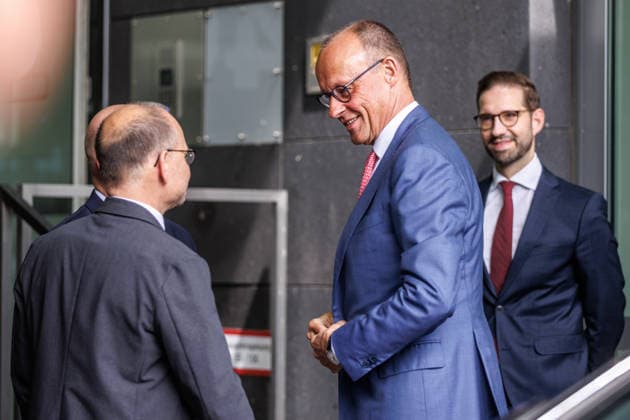 Regierungspressekonferenz zu den aktuellen Themen der Innen- und Außenpolitik mit Bundeskanzler Friedrich Merz Regierungspressekonferenz zu den aktuellen Themen der Innen- und Außenpolitik mit Bundeskanzler Friedrich Merz im Haus der Bundespressekonferenz am 15.07.2026 in Berlin. Berlin Berlin Deutschland Haus der Bundespressekonferenz *** Government press conference on current domestic and foreign policy issues with Chancellor Friedrich Merz Government press conference on current domestic and foreign policy issues with Chancellor Friedrich Merz at the Federal Press Conference Center on July 15, 2026, in Berlin, Berlin, Germany, Federal Press Conference Center