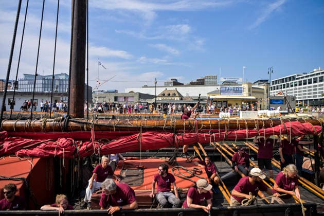 Vikingskipet Draken Harald Harfagre i Oslo Oslo 20260715. Vikingskipet Draken Harald Harfagre ankommer Honnorbrygga i Oslo onsdag i forbindelse med norgespremieren pa Christopher Nolans film Â«The OdysseyÂ», der skipet medvirker. Foto: Annika Byrde NTB Oslo Norge 02yVSwd8Lcs EDITORIAL USE ONLY Ref:_ENT02yVSwd8Lcs.jpg *** The Viking ship Draken Harald Harfagre in Oslo Oslo 20260715 The Viking ship Draken Harald Harfagre arrives at Honnorbrygga in Oslo on Wednesday in connection with the Norwegian premiere of Christopher Nolan’s film Â The Odyssey, in which the ship appears. Photo by Annika Byrde, NTB, Oslo, Norway 02yVSwd8Lcs EDITORIAL USE ONLY Ref ENT02yVSwd8Lcs jpg  Copyright: xAnnikaxByrdex xNTBx