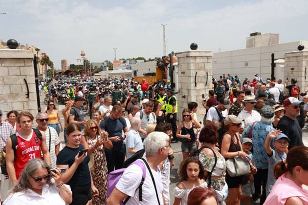 Pedro Sánchez Attends the Demolition Ceremony of the Gibraltar Fence Residents of La Línea Cross into Gibraltar Without Stopping at a Checkpoint on the First Day Without the Fence July 15, 2026, in La Línea de la Concepción, Cádiz, Andalusia, Spain The fence separating Gibraltar from Spain has been, for more than a century, the symbol of the division between the British colony and the surrounding Campo de Gibraltar region, even serving as a literal barrier during the Franco era, but as of this Wednesday, it has become a thing of the past by virtue of the agreement reached between the United Kingdom and the European Union to facilitate the Rock’s relationship with the bloc following Brexit. July 15, 2026 Rocí La Línea de la Concepción, Cádi  Copyright: xRocioxRuzx 7666165