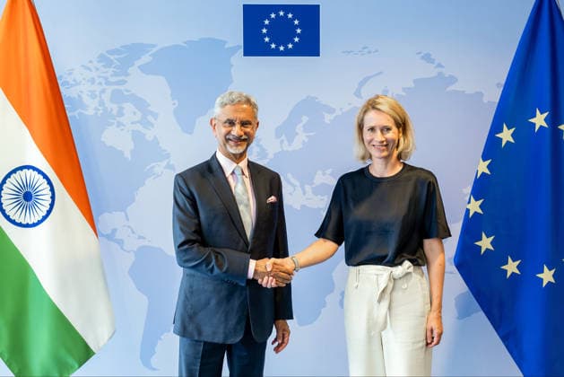 News Themen der Woche KW29 News Bilder des Tages RECORD DATE NOT STATED External Affairs Minister S. Jaishankar meets EU HRVP Kaja Kallas Brussels Belgium , Jul 15 (ANI): External Affairs Minister S. Jaishankar meets EU High Representative for Foreign Affairs and Security Policy and European Commission Vice President Kaja Kallas, in Brussels on Tuesday. (@DrSJaishankar X ANI Photo) Brussels Belgium Copyright: xANIx ANI_20260715052