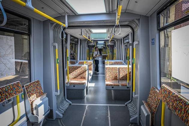Start des Urbanliners der BVG ** NUR FÜR REDAKTIONELLE ZWECKE ** EDITORIAL USE ONLY **<p>Start des Urbanliners der BVG, Eine neue Urbanliner Straßenbahn fährt zur ersten offiziellen Fahrt im Fahrgastbetrieb aus dem Betriebshof Weissensee. Die neue 50 Meter lange Straßenbahn ist größer als vorherige Modelle und wird zunächst auf der stark nachgefragten Linie M4 unterwegs sein, fotografiert am 15.07.2026 in Berlin Berlin Berlin Berlin Copyright: MaurizioxGambarini *** Launch of the BVG Urbanliner ** FOR EDITORIAL USE ONLY ** EDITORIAL USE ONLY ** p Launch of the BVG Urbanliner: A new Urbanliner tram departs from the Weissensee depot for its first official passenger service. The new 50-meter-long tram is larger than previous models a Copyright: MaurizioxGambarini doc86q7de0cm5xivv8atfw ,EDITORIAL USE ONLY