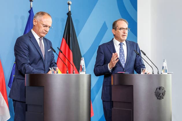 Bundesinnenminister Alexander Dobrindt trifft österreichischen Innenminister Gerhard Karner Bundesinnenminister Alexander Dobrindt trifft österreichischen Innenminister Gerhard Karner am 15.07.2026 in Berlin. Berlin Berlin Deutschland Bundes Innenministerium *** Federal Minister of the Interior Alexander Dobrindt Meets with Austrian Minister of the Interior Gerhard Karner Federal Minister of the Interior Alexander Dobrindt meets with Austrian Minister of the Interior Gerhard Karner on July 15, 2026, in Berlin, Berlin, Berlin, Germany, Federal Ministry of the Interior