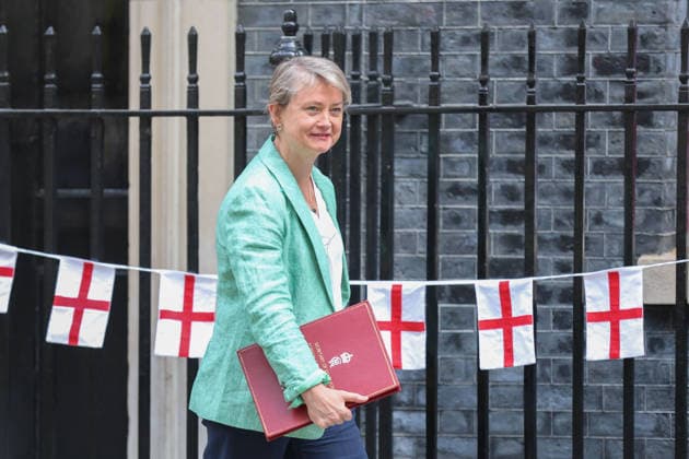 July 15, 2026, London, England, United Kingdom: British Foreign Secretary YVETTE COOPER arrives in Downing Street ahead of a Cabinet meeting. London United Kingdom  - ZUMAa279 20260715_zsp_a279_029 Copyright: xZeynepxDemirxAslimx