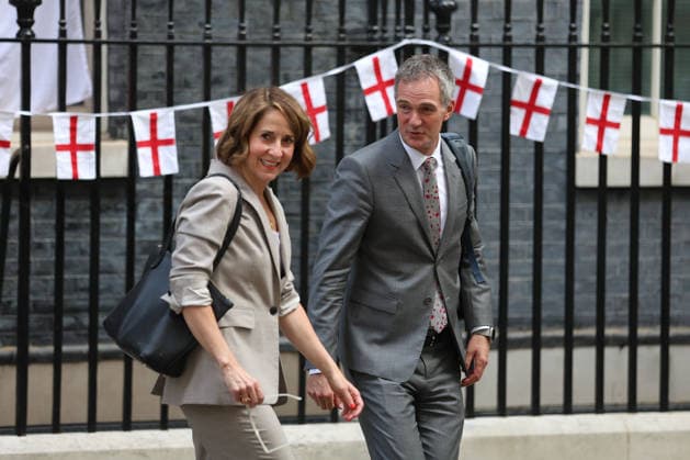 July 15, 2026, London, England, United Kingdom: British Science and Technology Secretary LIZ KENDALL (L) and Business Secretary PETER KYLE (R) depart Downing Street following a Cabinet meeting. London United Kingdom - ZUMAa279 20260715_zsp_a279_050 Copyright: xZeynepxDemirxAslimx