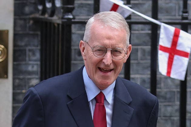 July 15, 2026, London, England, United Kingdom: Northern Ireland Secretary HILARY BENN departs Downing Street following a Cabinet meeting. London United Kingdom - ZUMAa279 20260715_zsp_a279_057 Copyright: xZeynepxDemirxAslimx