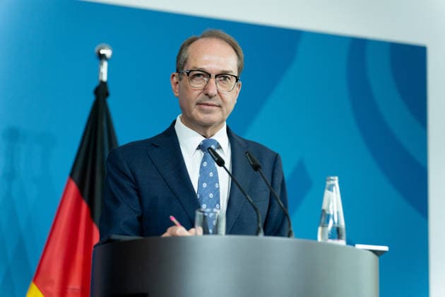 Bundesinnenminister Alexander Dobrindt Berlin, Bundesministerium des Innern, Bundesinnenminister, Alexander Dobrindt Berlin Berlin GER *** Federal Minister of the Interior Alexander Dobrindt, Berlin; Federal Ministry of the Interior; Federal Minister of the Interior, Alexander Dobrindt, Berlin, Berlin, GER