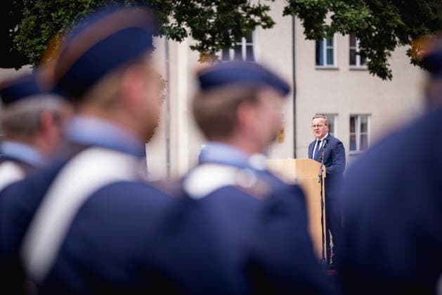 Boris Pistorius (SPD), Bundesminister der Verteidigung, aufgenommen im Rahmen eines Truppenbesuchs in Berlin, 15.07.2026. Berlin Deutschland *** Boris Pistorius (SPD), Federal Minister of Defense, photographed during a visit to troops in Berlin, July 15, 2026, Berlin, Germany Copyright: xJulianexSonntagx