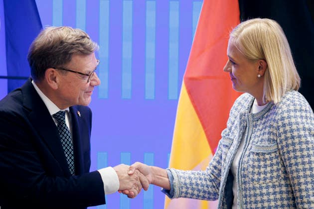 Johann Wadephul (CDU), Bundesaussenminister, trifft Elina Valtonen, Aussenministerin der Republik Finnland. Helsinki, 15.07.2026. Fotografiert im Auftrag des Auswaertigen Amtes Helsinki Finnland *** Johann Wadephul (CDU), Federal Minister of Foreign Affairs, meets with Elina Valtonen, Minister of Foreign Affairs of the Republic of Finland. Helsinki, July 15, 2026. Photographed on behalf of the Federal Foreign Office. Helsinki, Finland Copyright: xThomasxTrutschel AAx