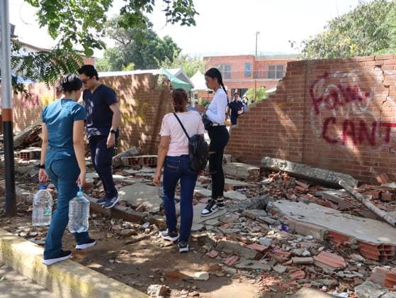 Volunteer Medical Brigades Continue Earthquake Relief Efforts in Venezuela LA GUAIRA, VENEZUELA JULY 15, 2026: Volunteer medical brigades composed of doctors and medical students continue providing healthcare and distributing essential medicines to earthquake survivors in La Guaira state, Venezuela, three weeks after the devastating earthquake struck northern Venezuela. Volunteers from several universities, including the Central University of Venezuela (UCV) and the Lisandro Alvarado West-Central University (UCLA), have established temporary triage points and community aid stations to provide primary medical care, particularly for children, older adults, and patients with chronic illnesses affected by the disaster. La Guaira Venezuela Copyright: x xMarioxFloresx xJNAxPressx