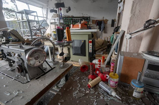 Russian guided bomb strike damages industrial zone in Kharkiv KHARKIV, UKRAINE - JULY 15: The aftermath of a strike by a Russian guided aerial bomb is seen in an industrial zone in Kharkiv, Ukraine, on July 15, 2026. The attack caused severe damage to industrial buildings housing woodworking, footwear and clothing manufacturing facilities, as well as other civilian enterprises. Seven vehicles parked near the impact site were also damaged. According to local authorities, eight civilians were injured in the strike. Men aged 44, 49, 50 and 57, along with women aged 31, 51 and 60, were hospitalized with injuries of varying severity. A 51-year-old man who suffered cuts from shattered glass received medical treatment at the scene. Serhii Masin  Copyright: x2026xAnadoluxSerhiixMasinx