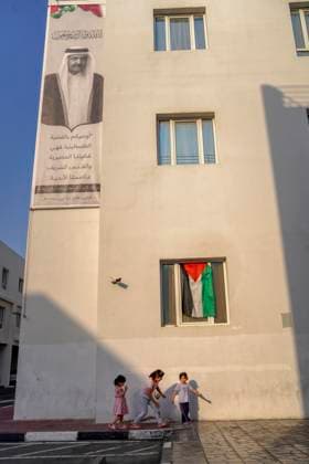 Injured People from Gaza hang portraits of the late Emir Sheikh Hamad bin Kha lifa Al Thani in Doha, Qatar -15 Jul 2026 A man walks past a portrait of the late Emir, Sheikh Hamad bin Khalifa Al Thani, on the building of the Al Thumama complex. Qatar has declared a four-day period of national mourning following the passing of the former Emir, Sheikh Hamad bin Khalifa Al Thani, at the age of 74. The former Emir—who assumed power in June 1995—is regarded as the principal architect of modern Qatar; he is renowned for transforming the Gulf state into an influential global power during a period marked by unprecedented economic development, expanding diplomatic influence, and rapid infrastructure growth. Injured individuals from Gaza have displaye Copyright: xYousefxMasoudx xSOPAxImagesx Injured people from Gaza hang portraits of the late Emir Sheikh Hamad bin Khalifa Al Thani on th(4)