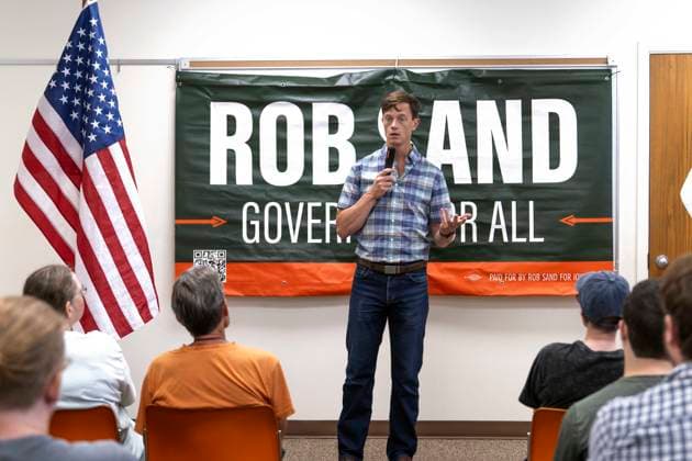 July 15, 2026 - Corning, Iowa, USA - ROB SAND, Democratic candidate for governor of Iowa, campaigns at the Corning Public Library, the second of four stops today during his 100 Town Hall Tour across Iowa. Corning USA  - ZUMAce6_ 20260715_zaf_ce6_017 Copyright: xBrianxCahnx