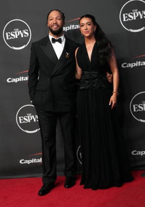 July 15, 2026, New York, Ny, USA: JALEN BRUNSON and ALI MARKS BRUNSON attend the 2026 ESPYS,.Lincoln Center, NYC.July 15, 2026. . The 2026 ESPYS,.Lincoln Center, NYC.July 15, 2026. New York USA  - ZUMAms4_ 20260715_faf_ms4_018 Copyright: xSoniaxMoskowitzxGordonx