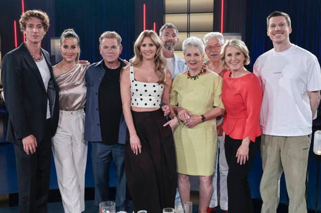 Daniel Donskoy, Charlotte Engelhardt, Peter Plate, Mareile Höppner, Micky Beisenherz, Martina & Moritz, Susan Link und Björn von Morgenstern bei der Aufzeichnung der WDR-Talkshow Kölner Treff im WDR Studio BS 3. Köln, 15.07.2026 *** Daniel Donskoy, Charlotte Engelhardt, Peter Plate, Mareile Höppner, Micky Beisenherz, Martina Moritz, Susan Link, and Björn von Morgenstern during the taping of the WDR talk show *Kölner Treff* at WDR Studio BS 3 in Cologne, July 15, 2026 Foto:xR.xSchmiegeltx xFuturexImagex koelner_treff1507_6703