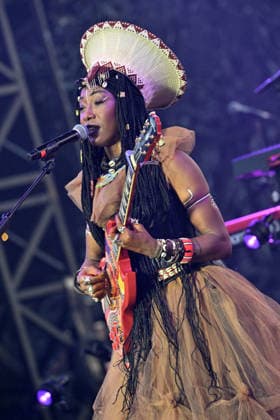 Fatoumata Diawara, a Malian singer, actress, and singer-songwriter, is performing on the Pinède Gould stage during the 65th Juan Jazz Festival on July 15, 2026. Since 1960, the Jazz à Juan Festival has welcomed the biggest names in jazz. Bruno Bebert Bestimage Fatoumata Diawara, a Malian singer, actress, and singer-songwriter, is on stage at the Pinède Gould during the 65th Jazz à Juan Festival on July 15, 2026. Since 1960, the Jazz à Juan Festival has welcomed the biggest names in jazz. Antibes, Juan-les-Pins, France  Copyright: xBrunoxBebertx xBestimagexBrunoxBebertx xBestimagex