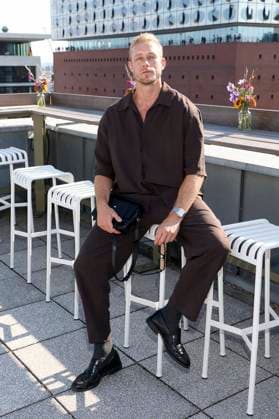 ABB DARNELL- Kevin Pabel zu Gast bei der QVC x Bruce Darnell Kollektion Mode praesentation in der Sturmfreie Bude Elphiblickin Hamburg am 15.07.2026 Hamburg Deutschland *** ABB DARNELL Kevin Pabel attended the QVC x Bruce Darnell Collection fashion presentation at the Sturmfreie Bude Elphiblickin in Hamburg on July 15, 2026, Hamburg, Germany