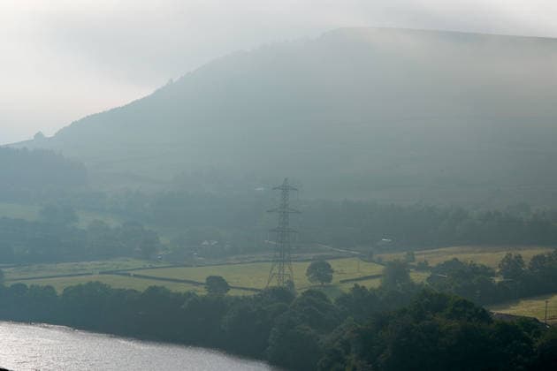 July 16, 2026, Glossop, Derbyshire, UK: Glossop, UK. Firefighters tackle a massive moorland wildfire on Tintwistle Moor in Glossop, Derbyshire. Glossop UK  - ZUMAl94_ 20260716_zaf_l94_003 Copyright: xIoannisxAlexopoulosx