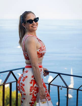 Entertainment Themen der Woche KW29 July 15, 2026, Taormina, Rome, Italy: Jennifer Lopez strolls through the streets of Taormina, July 15, 2026 Taormina Italy  - ZUMAa289 20260715_zia_a289_370 Copyright: xMichelexCutulix
