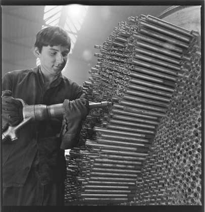 ***JANUARY, 1983 FILE PHOTO***Workers of the First Brno Engineering (Machinery) Plant in Brno are facing production tasks in 1983 that are six percent higher than in 1982. The high share of orders for the Soviet Union s power and chemical engineering and for the Dukovany nuclear power plant will be maintained. The First Brno Engineering Plant will also prepare for increased export tasks in the field of turbomachinery and gas turbines and their modifications to increase energy efficiency. Pictured welders in First Brno Engineering (Machinery) Plant in Brno, Czechoslovakia, January, 1983. (CTKxPhoto VitxKorcak) CTKPhotoF202211280061901  CTKPhotoF202211280061901